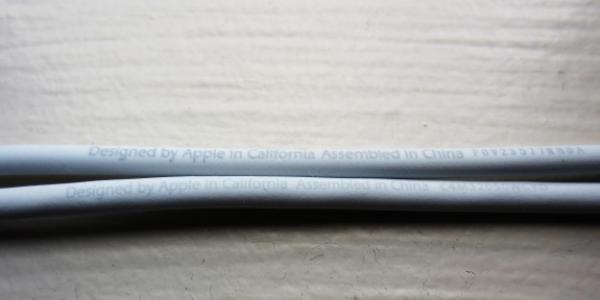 Apple told how to distinguish an original Lightning cable from a fake